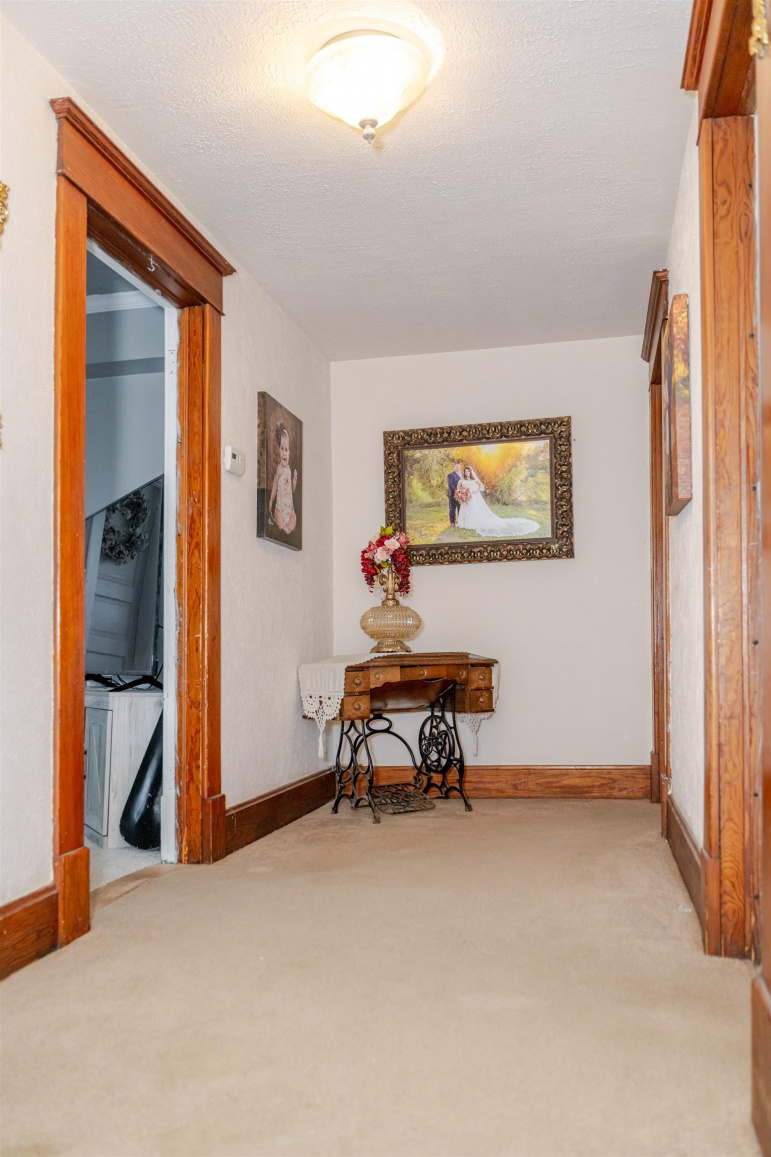704 H Street Burwell, Nebraska 68823, 5 Bedrooms Bedrooms, ,3 BathroomsBathrooms,Residential,For Sale,704 H Street,20261038