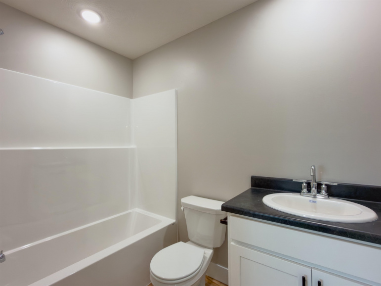 2303 E 42nd Street Kearney, Nebraska 68847, 2 Bedrooms Bedrooms, ,2 BathroomsBathrooms,Residential,For Sale,2303 E 42nd Street,20261036