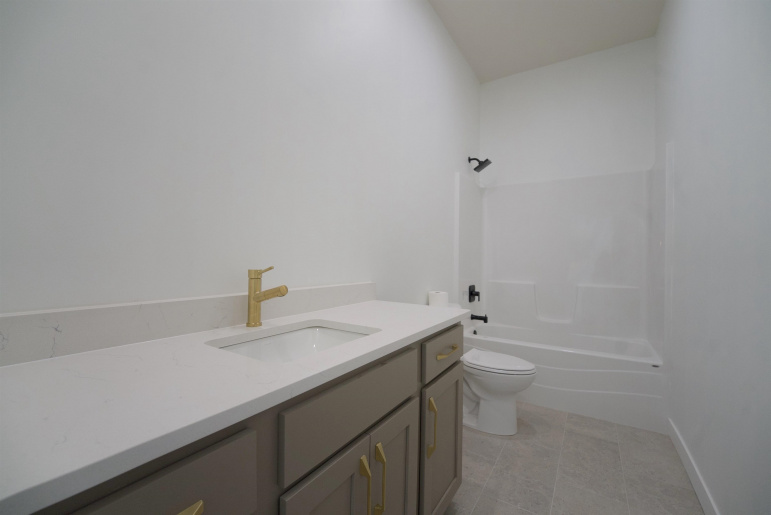 3113 Frahm Lane Hastings, Nebraska 68901, 4 Bedrooms Bedrooms, ,3 BathroomsBathrooms,Residential,For Sale,3113 Frahm Lane,20261046