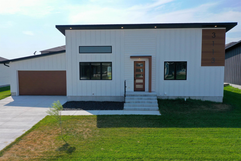 3113 Frahm Lane Hastings, Nebraska 68901, 4 Bedrooms Bedrooms, ,3 BathroomsBathrooms,Residential,For Sale,3113 Frahm Lane,20261046