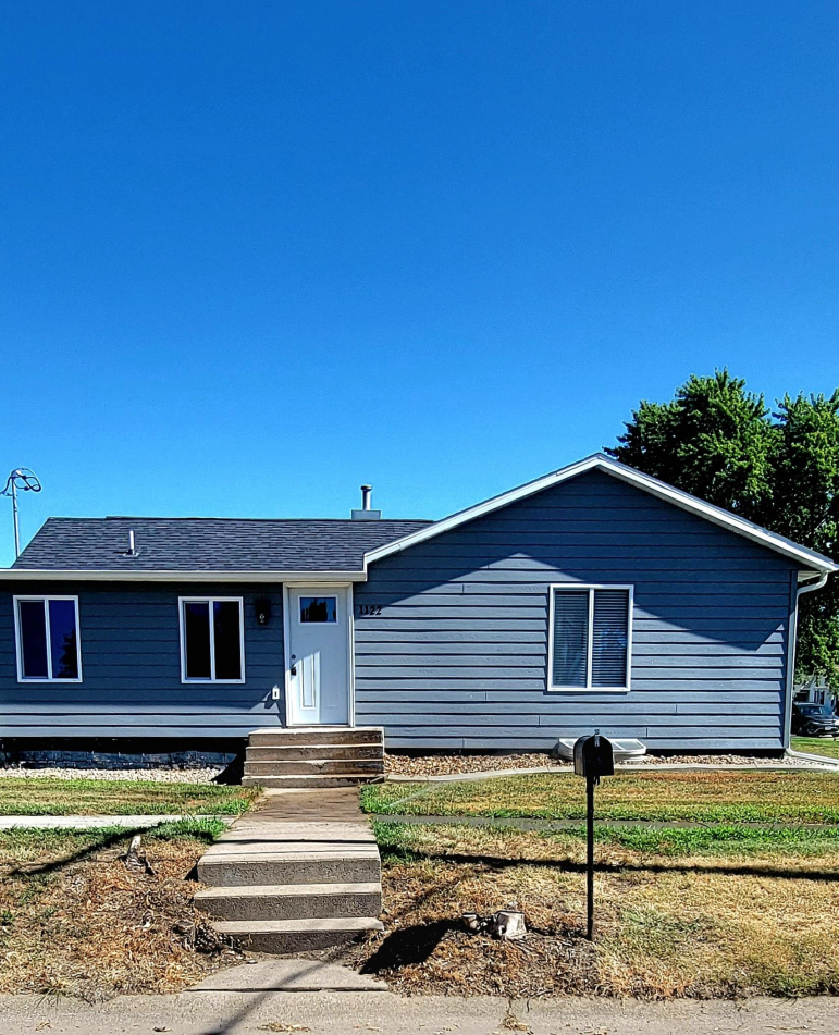 1122 E 28th Street Kearney, Nebraska 68847, 5 Bedrooms Bedrooms, ,2 BathroomsBathrooms,Residential,For Sale,1122 E 28th Street,20261059