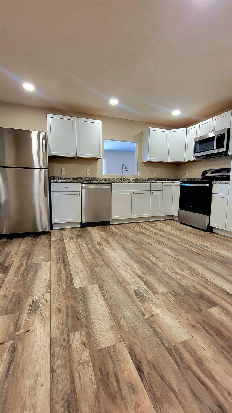 1122 E 28th Street Kearney, Nebraska 68847, 5 Bedrooms Bedrooms, ,2 BathroomsBathrooms,Residential,For Sale,1122 E 28th Street,20261059