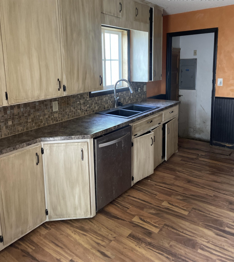 306 Lincoln Street Farnam, Nebraska 69029, 3 Bedrooms Bedrooms, ,2 BathroomsBathrooms,Residential,For Sale,306 Lincoln Street,20261053