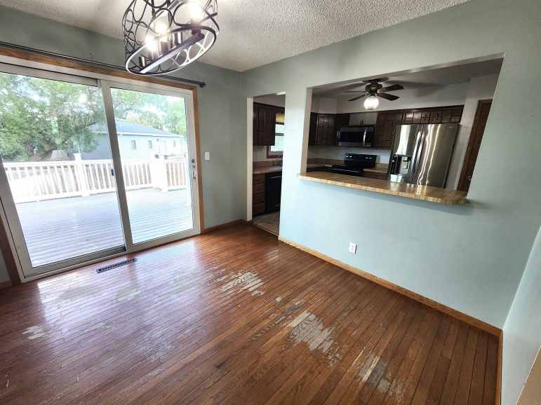 807 West Avenue Gibbon, Nebraska 68840, 3 Bedrooms Bedrooms, ,3 BathroomsBathrooms,Residential,For Sale,807 West Avenue,20261061