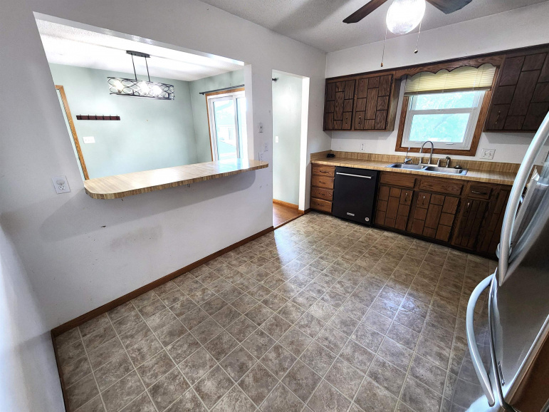 807 West Avenue Gibbon, Nebraska 68840, 3 Bedrooms Bedrooms, ,3 BathroomsBathrooms,Residential,For Sale,807 West Avenue,20261061