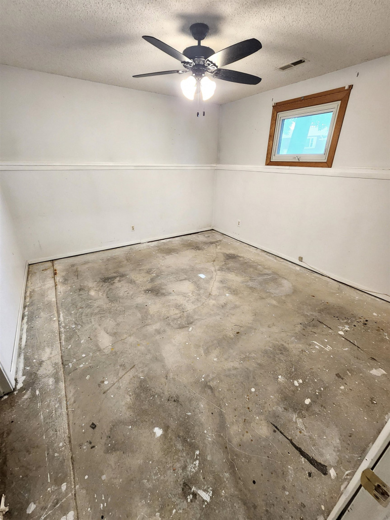 807 West Avenue Gibbon, Nebraska 68840, 3 Bedrooms Bedrooms, ,3 BathroomsBathrooms,Residential,For Sale,807 West Avenue,20261061