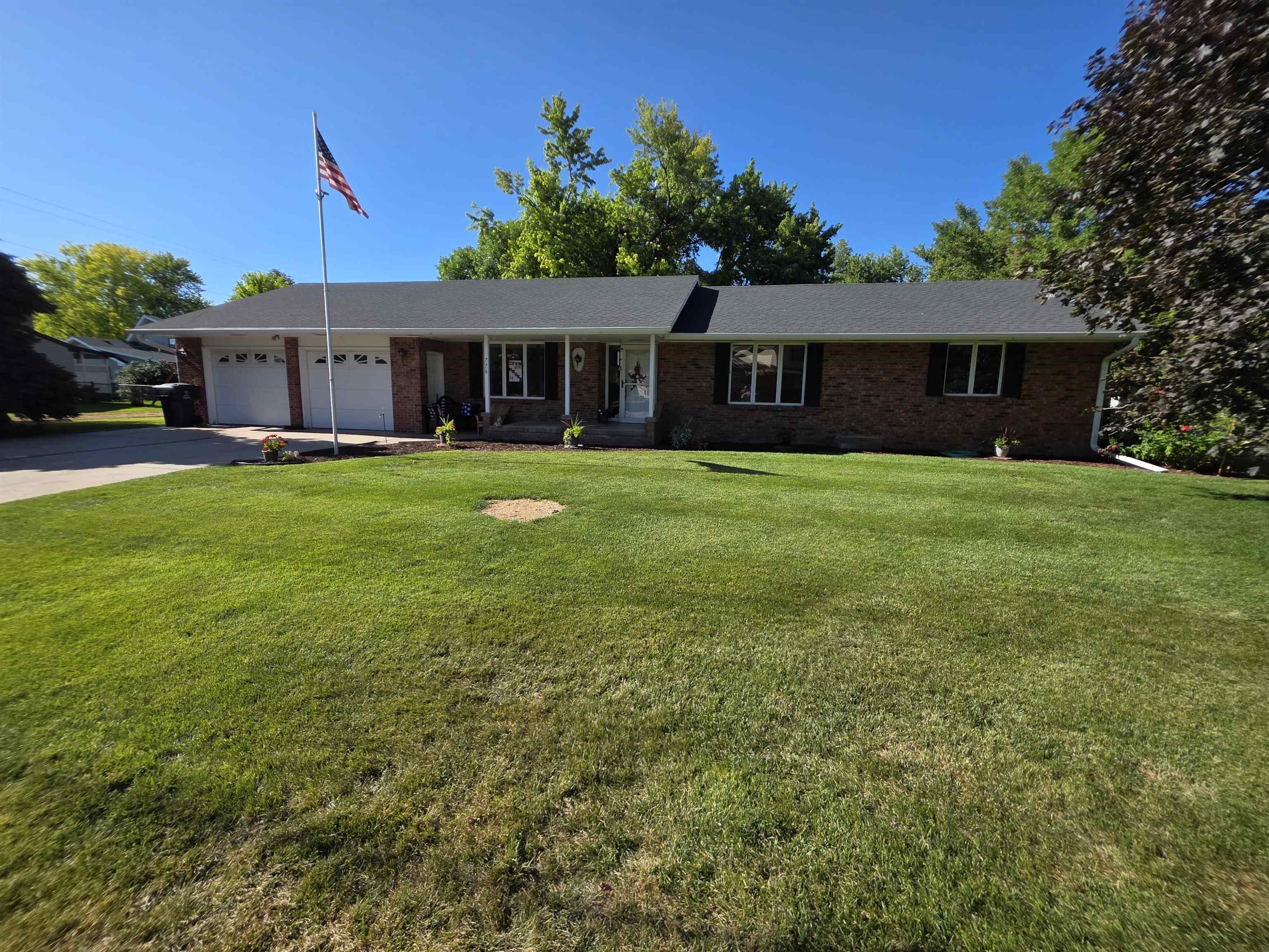 776 W St Clair Minden, Nebraska 68959, 2 Bedrooms Bedrooms, ,3 BathroomsBathrooms,Residential,For Sale,776 W St Clair,20261062