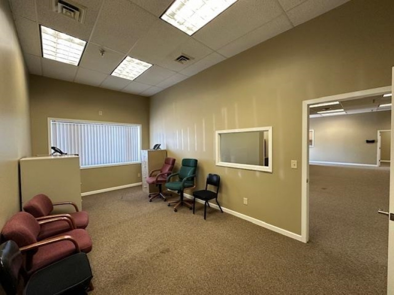 3811 Central Ave Unit E Kearney, Nebraska 68847, ,Commercial/industrial,For Rent,3811 Central Ave Unit E,20261069