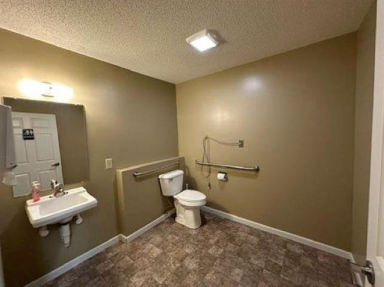 3811 Central Avenue Unit F Kearney, Nebraska 68847, ,Commercial/industrial,For Rent,3811 Central Avenue Unit F,20261070