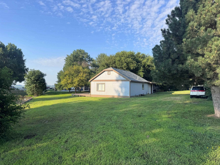 10 Northeast Cove Drive 10 Johnson Lake, Nebraska 68937, 2 Bedrooms Bedrooms, ,1 BathroomBathrooms,Residential,For Sale,10 Northeast Cove Drive 10,20261072
