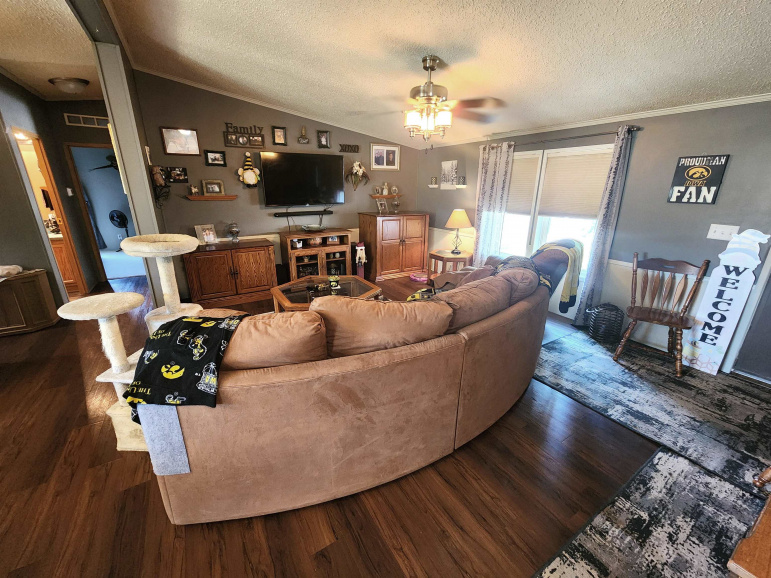 502 N 3rd Avenue Axtell, Nebraska 68924, 3 Bedrooms Bedrooms, ,2 BathroomsBathrooms,Residential,For Sale,502 N 3rd Avenue,20261090