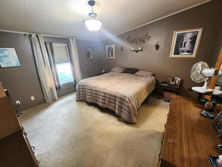 502 N 3rd Avenue Axtell, Nebraska 68924, 3 Bedrooms Bedrooms, ,2 BathroomsBathrooms,Residential,For Sale,502 N 3rd Avenue,20261090
