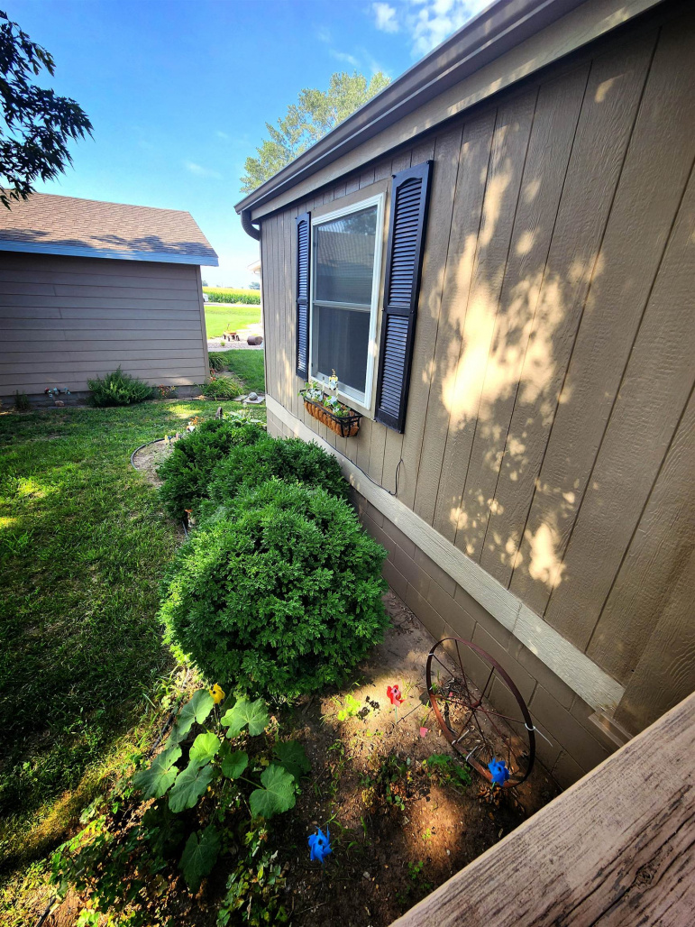 502 N 3rd Avenue Axtell, Nebraska 68924, 3 Bedrooms Bedrooms, ,2 BathroomsBathrooms,Residential,For Sale,502 N 3rd Avenue,20261090