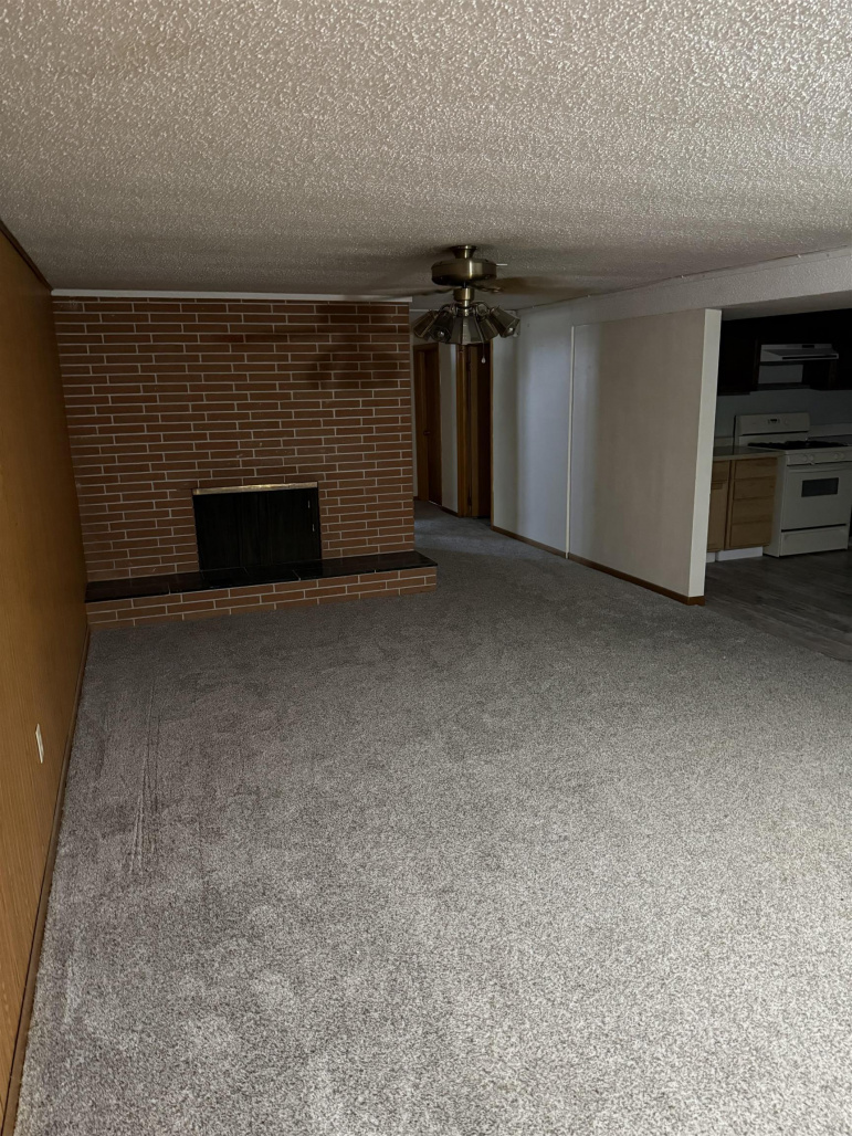 6504 2nd Avenue Kearney, Nebraska 68845, 2 Bedrooms Bedrooms, ,2 BathroomsBathrooms,Residential,For Sale,6504 2nd Avenue,20261089