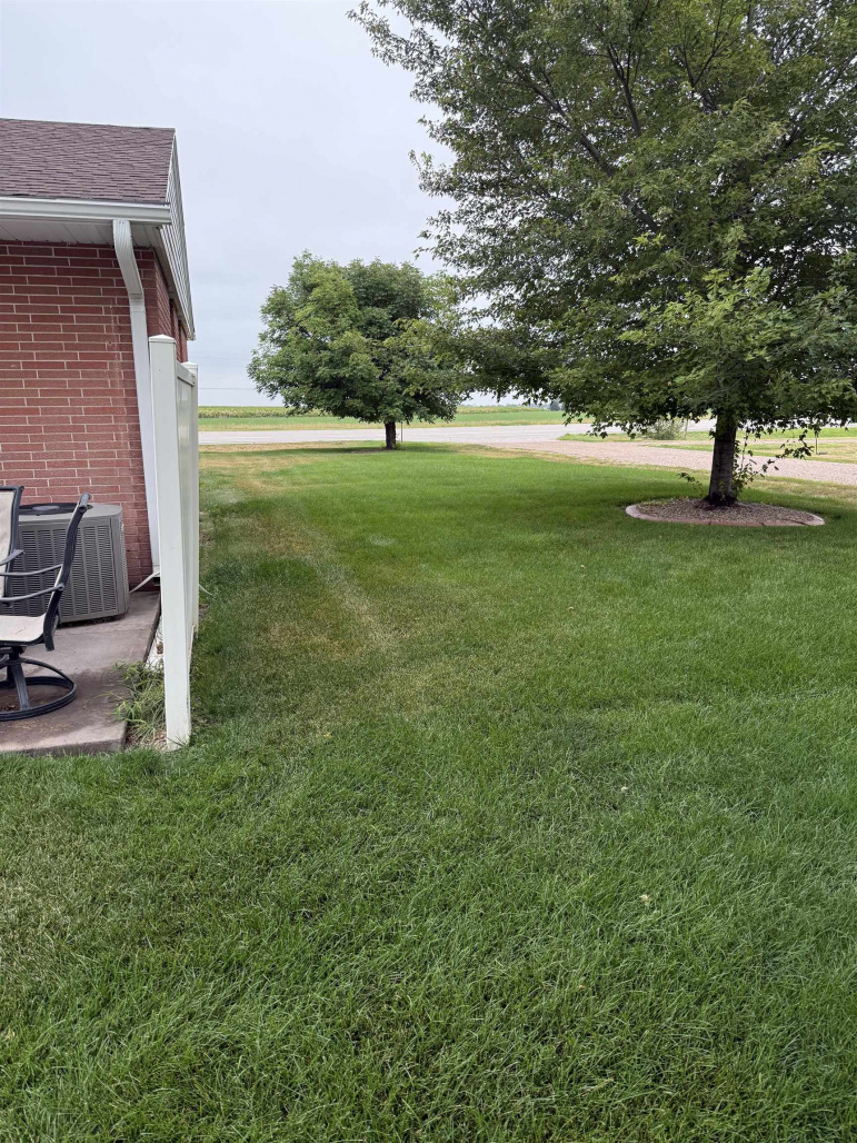 6504 2nd Avenue Kearney, Nebraska 68845, 2 Bedrooms Bedrooms, ,2 BathroomsBathrooms,Residential,For Sale,6504 2nd Avenue,20261089