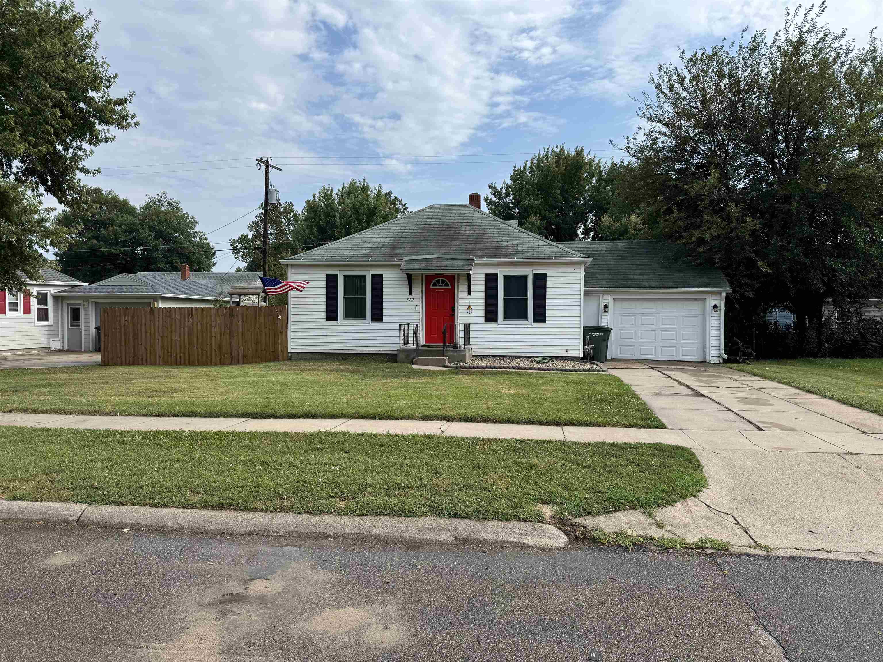522 E 12th Street Hastings, Nebraska 68901, 3 Bedrooms Bedrooms, ,2 BathroomsBathrooms,Residential,For Sale,522 E 12th Street,20261097