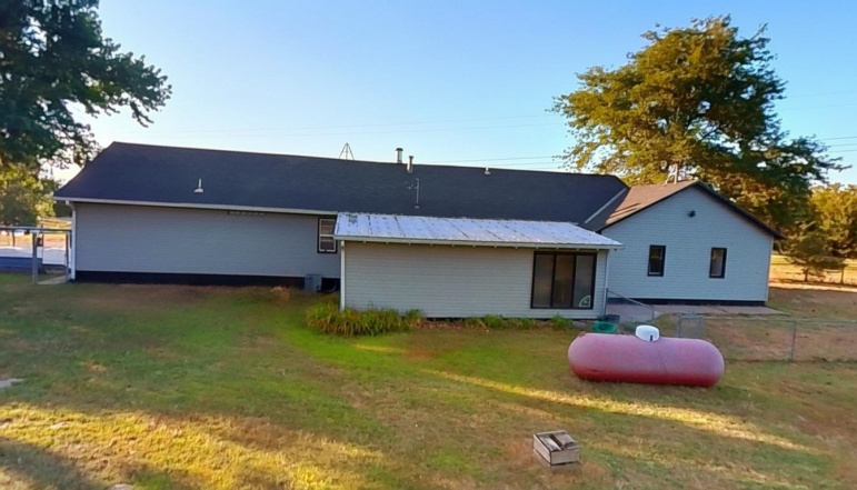 75242 Road 434 Lexington, Nebraska 68850, 4 Bedrooms Bedrooms, ,2 BathroomsBathrooms,Residential,For Sale,75242 Road 434,20261105