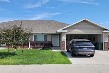 1304 Macy Lane Kearney, Nebraska 68845, 4 Bedrooms Bedrooms, ,3 BathroomsBathrooms,Residential,For Sale,1304 Macy Lane,20260093