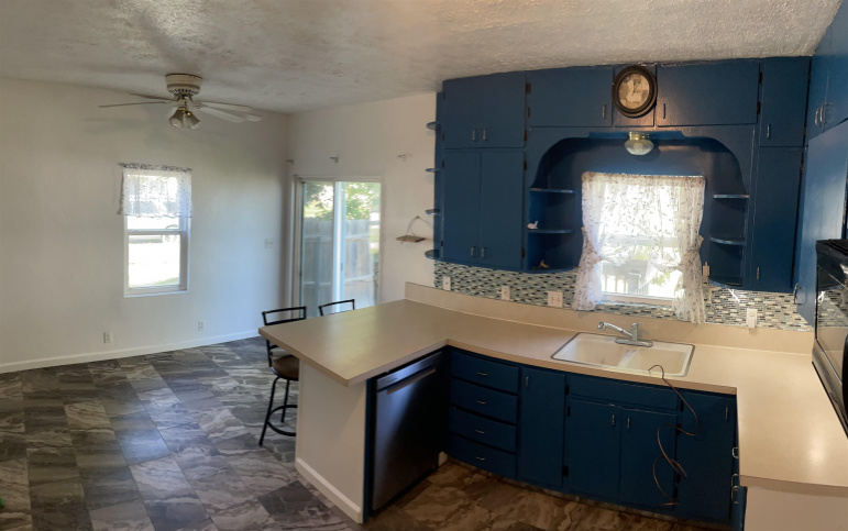 803 10th Street Gothenburg, Nebraska 69138, 4 Bedrooms Bedrooms, ,2 BathroomsBathrooms,Residential,For Sale,803 10th Street,20261115