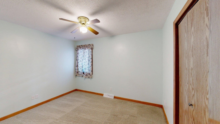 938 W 11th Street Lexington, Nebraska 68850, 4 Bedrooms Bedrooms, ,3 BathroomsBathrooms,Residential,For Sale,938 W 11th Street,20261113