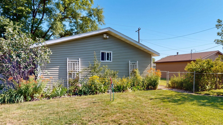 938 W 11th Street Lexington, Nebraska 68850, 4 Bedrooms Bedrooms, ,3 BathroomsBathrooms,Residential,For Sale,938 W 11th Street,20261113