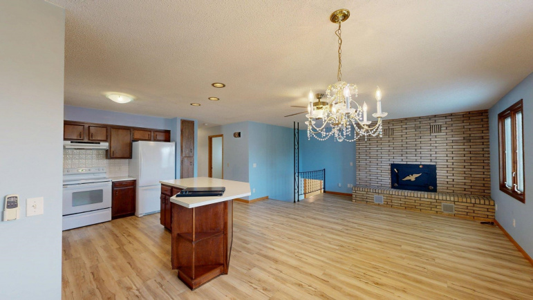 938 W 11th Street Lexington, Nebraska 68850, 4 Bedrooms Bedrooms, ,3 BathroomsBathrooms,Residential,For Sale,938 W 11th Street,20261113