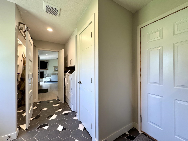 28 Mustang Trail Kearney, Nebraska 68845-7610, 5 Bedrooms Bedrooms, ,3 BathroomsBathrooms,Residential,For Sale,28 Mustang Trail,20261127