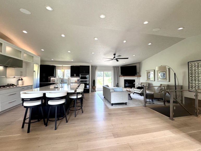 28 Mustang Trail Kearney, Nebraska 68845-7610, 5 Bedrooms Bedrooms, ,3 BathroomsBathrooms,Residential,For Sale,28 Mustang Trail,20261127