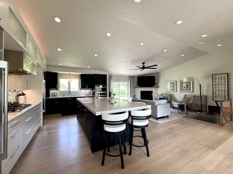 28 Mustang Trail Kearney, Nebraska 68845-7610, 5 Bedrooms Bedrooms, ,3 BathroomsBathrooms,Residential,For Sale,28 Mustang Trail,20261127