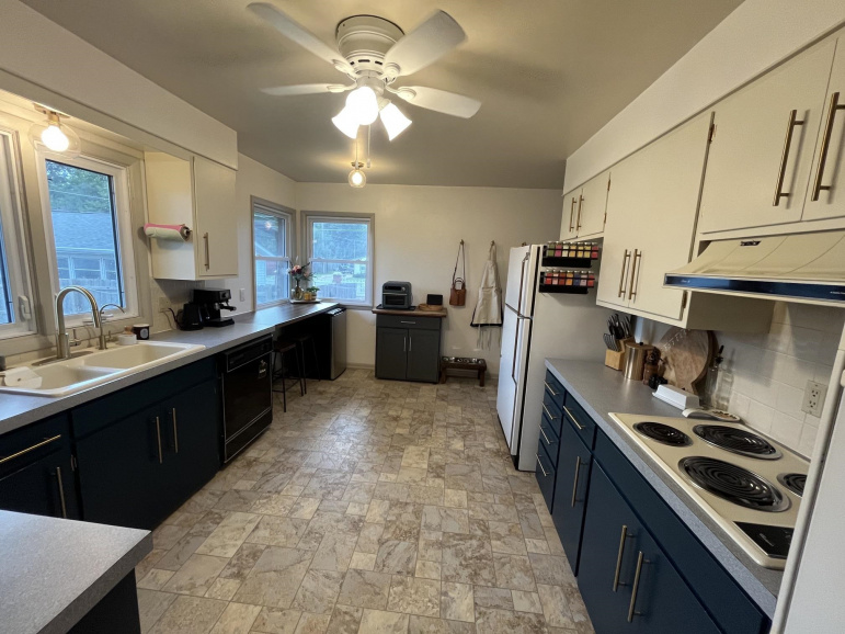 1839 W 9th Street Hastings, Nebraska 68901, 4 Bedrooms Bedrooms, ,2 BathroomsBathrooms,Residential,For Sale,1839 W 9th Street,20261126