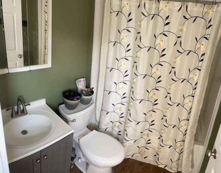 1320 Ave A Gothenburg, Nebraska 69138, 3 Bedrooms Bedrooms, ,2 BathroomsBathrooms,Residential,For Sale,1320 Ave A,20261136