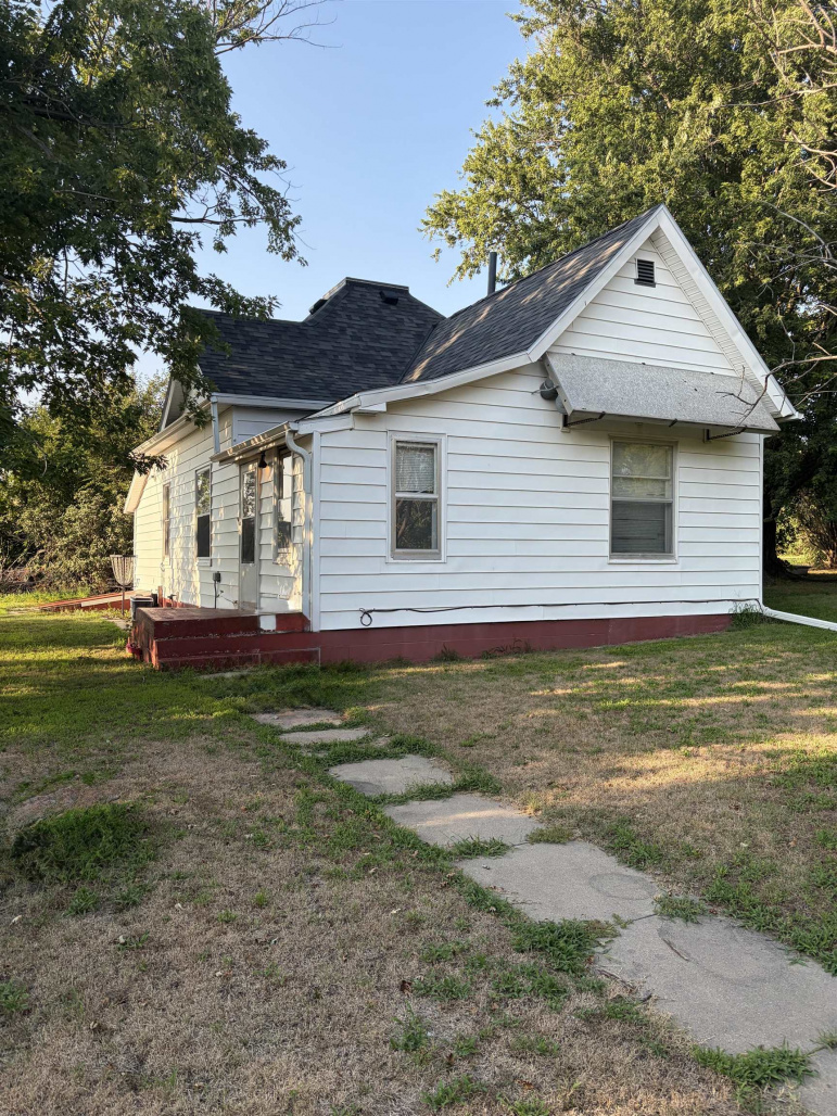 11895 5th Street Ayr, Nebraska 68925, 2 Bedrooms Bedrooms, ,1 BathroomBathrooms,Residential,For Sale,11895 5th Street,20261138