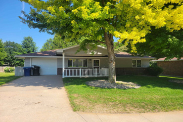 4203 H Avenue Kearney, Nebraska 68847, 2 Bedrooms Bedrooms, ,2 BathroomsBathrooms,Residential,For Sale,4203 H Avenue,20261139