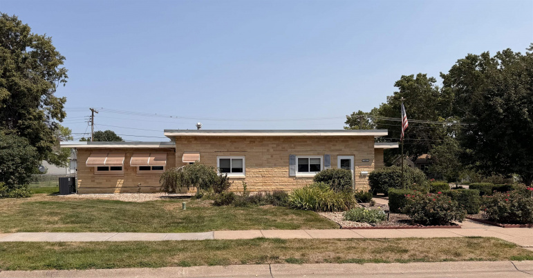3303 F Avenue Kearney, Nebraska 68847, 2 Bedrooms Bedrooms, ,3 BathroomsBathrooms,Residential,For Sale,3303 F Avenue,20261145
