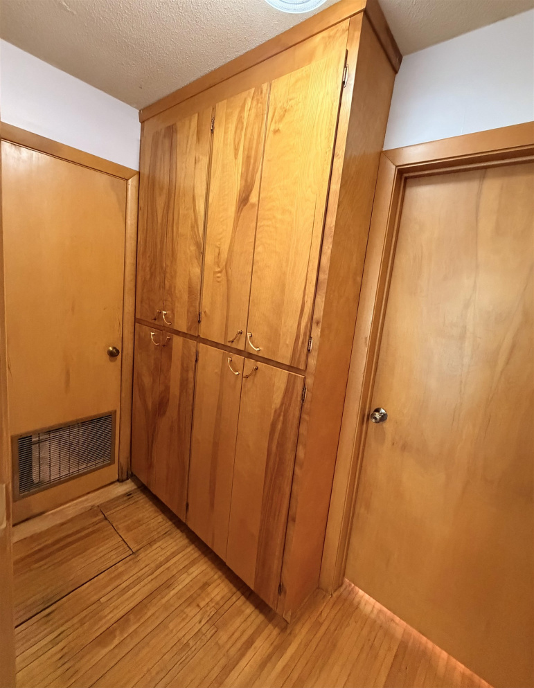 3303 F Avenue Kearney, Nebraska 68847, 2 Bedrooms Bedrooms, ,3 BathroomsBathrooms,Residential,For Sale,3303 F Avenue,20261145