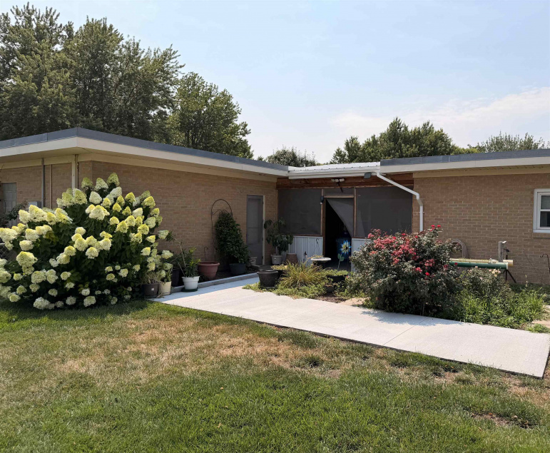 3303 F Avenue Kearney, Nebraska 68847, 2 Bedrooms Bedrooms, ,3 BathroomsBathrooms,Residential,For Sale,3303 F Avenue,20261145