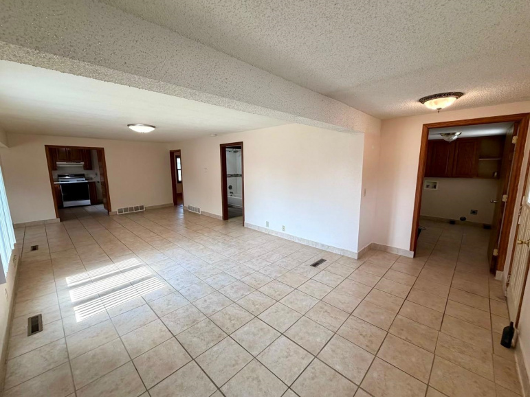 714 2nd Street Gibbon, Nebraska 68840, 2 Bedrooms Bedrooms, ,1 BathroomBathrooms,Residential,For Sale,714 2nd Street,20261151