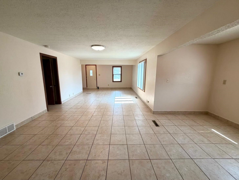 714 2nd Street Gibbon, Nebraska 68840, 2 Bedrooms Bedrooms, ,1 BathroomBathrooms,Residential,For Sale,714 2nd Street,20261151