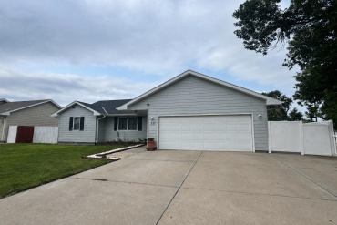 511 W Walnut Street Lexington, Nebraska 68850, 3 Bedrooms Bedrooms, ,2 BathroomsBathrooms,Residential,For Sale,511 W Walnut Street,20261160
