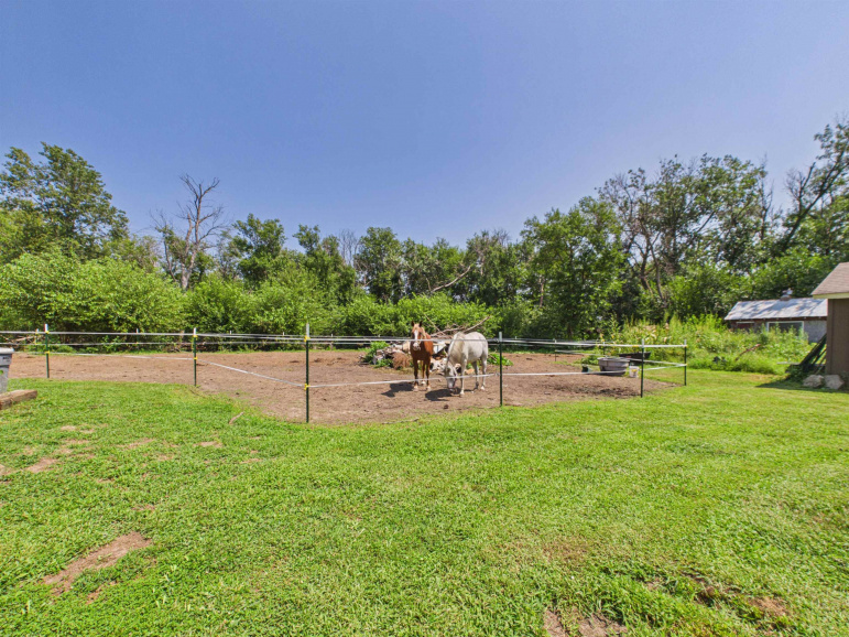 602 39 Road Minden, Nebraska 68959, 5 Bedrooms Bedrooms, ,3 BathroomsBathrooms,Residential,For Sale,602 39 Road,20261154