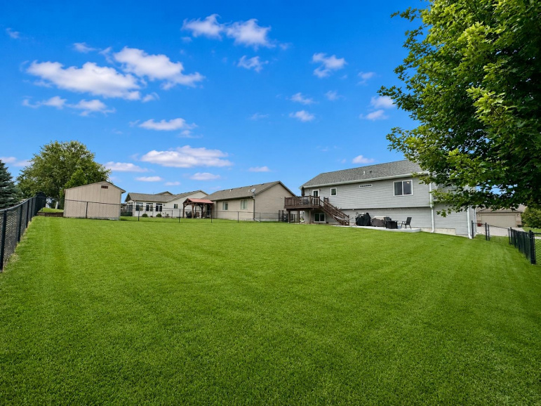 8015 Mandalay Drive Lincoln, Nebraska 68516, 3 Bedrooms Bedrooms, ,3 BathroomsBathrooms,Residential,For Sale,8015 Mandalay Drive,20261157