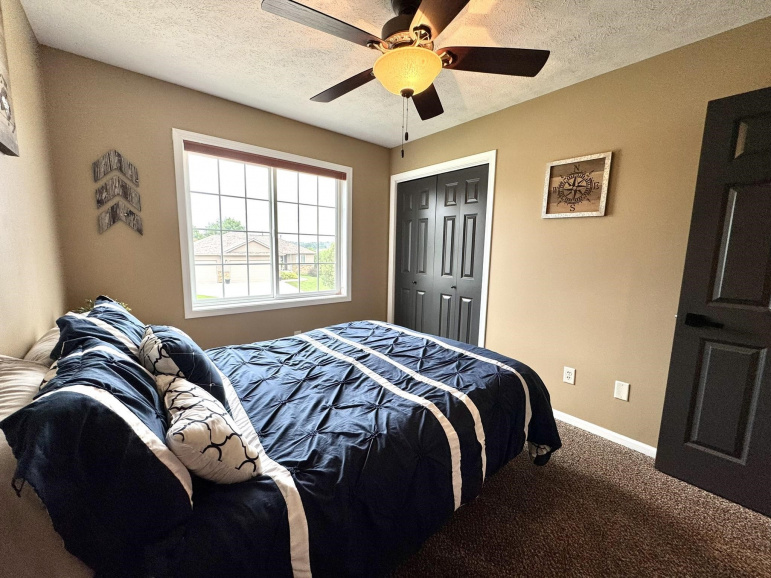 8015 Mandalay Drive Lincoln, Nebraska 68516, 3 Bedrooms Bedrooms, ,3 BathroomsBathrooms,Residential,For Sale,8015 Mandalay Drive,20261157