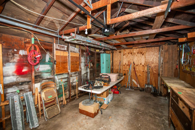 105 W 16th Street Grand Island, Nebraska 68801, 2 Bedrooms Bedrooms, ,2 BathroomsBathrooms,Residential,For Sale,105 W 16th Street,20261149