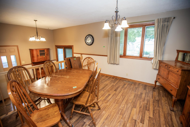 105 W 16th Street Grand Island, Nebraska 68801, 2 Bedrooms Bedrooms, ,2 BathroomsBathrooms,Residential,For Sale,105 W 16th Street,20261149