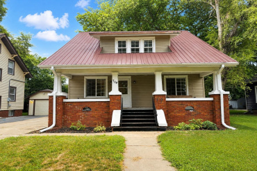 734 E 7th St Hastings, Nebraska 68901, 5 Bedrooms Bedrooms, ,3 BathroomsBathrooms,Residential,For Sale,734 E 7th St,20261164