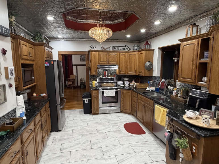 815 N Lincoln Avenue Hastings, Nebraska 68901, 4 Bedrooms Bedrooms, ,4 BathroomsBathrooms,Residential,For Sale,815 N Lincoln Avenue,20260144