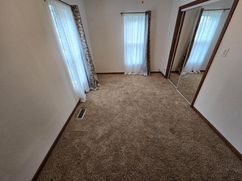 11802 Davis Street Roseland, Nebraska 68973, 3 Bedrooms Bedrooms, ,1 BathroomBathrooms,Residential,For Sale,11802 Davis Street,20261169