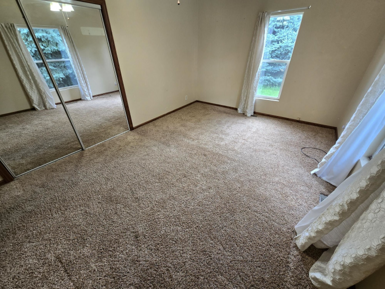 11802 Davis Street Roseland, Nebraska 68973, 3 Bedrooms Bedrooms, ,1 BathroomBathrooms,Residential,For Sale,11802 Davis Street,20261169