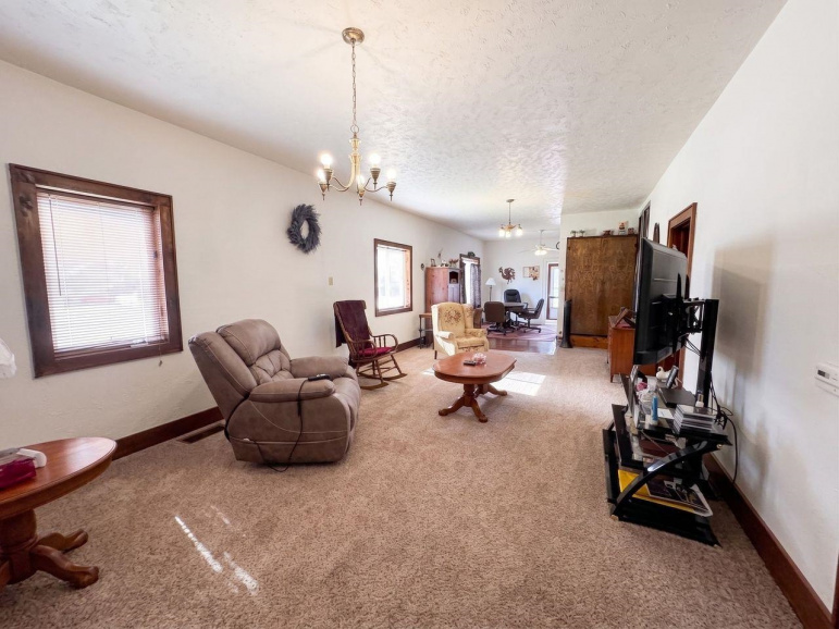 501 S Kansas Avenue Hastings, Nebraska 68901, 3 Bedrooms Bedrooms, ,2 BathroomsBathrooms,Residential,For Sale,501 S Kansas Avenue,20261177