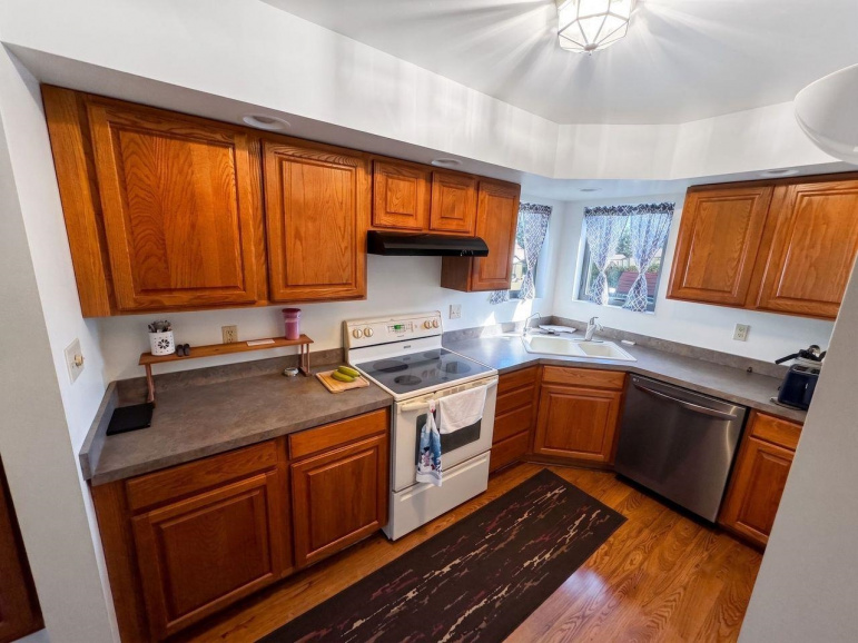 501 S Kansas Avenue Hastings, Nebraska 68901, 3 Bedrooms Bedrooms, ,2 BathroomsBathrooms,Residential,For Sale,501 S Kansas Avenue,20261177